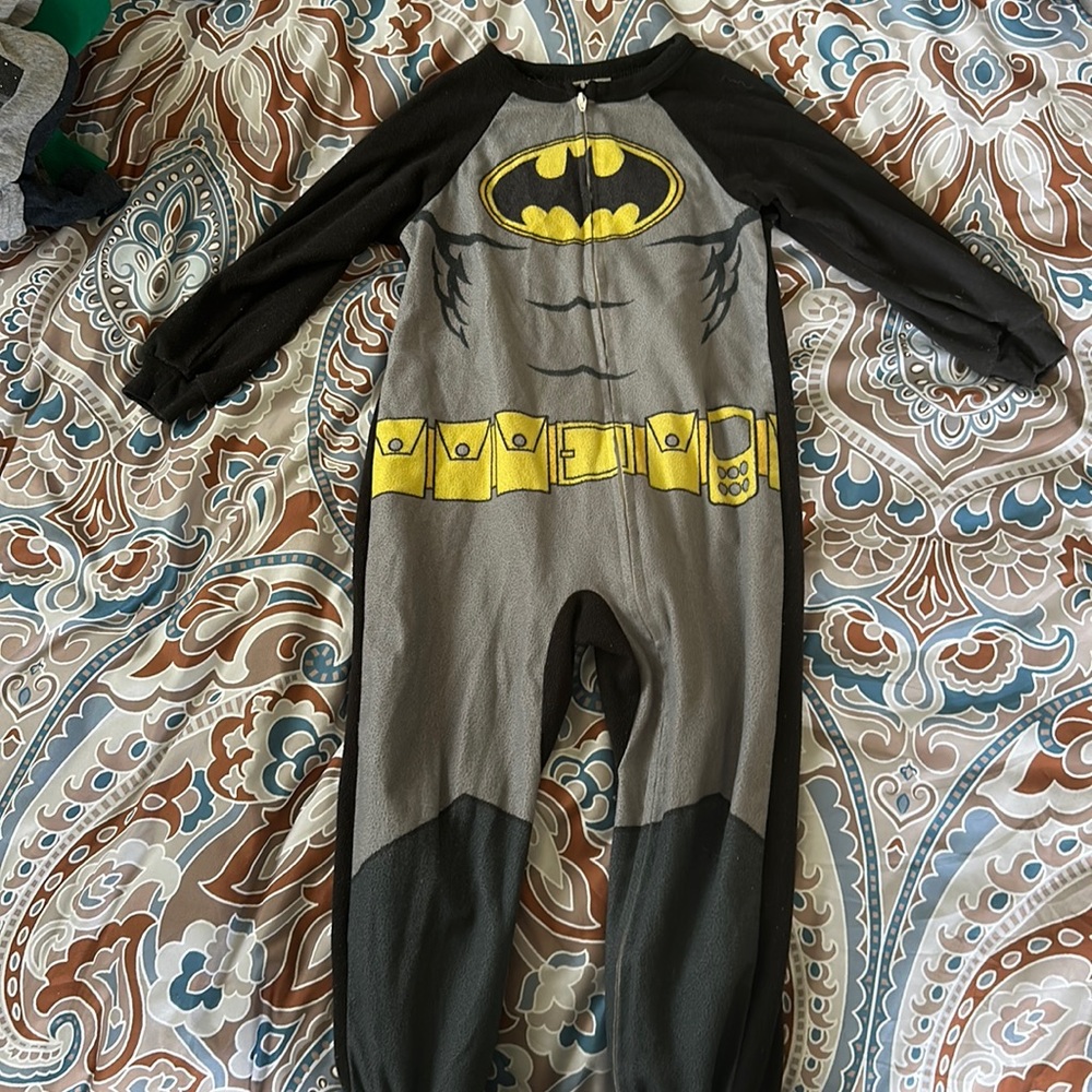 Batman footie pajamas size 4t
